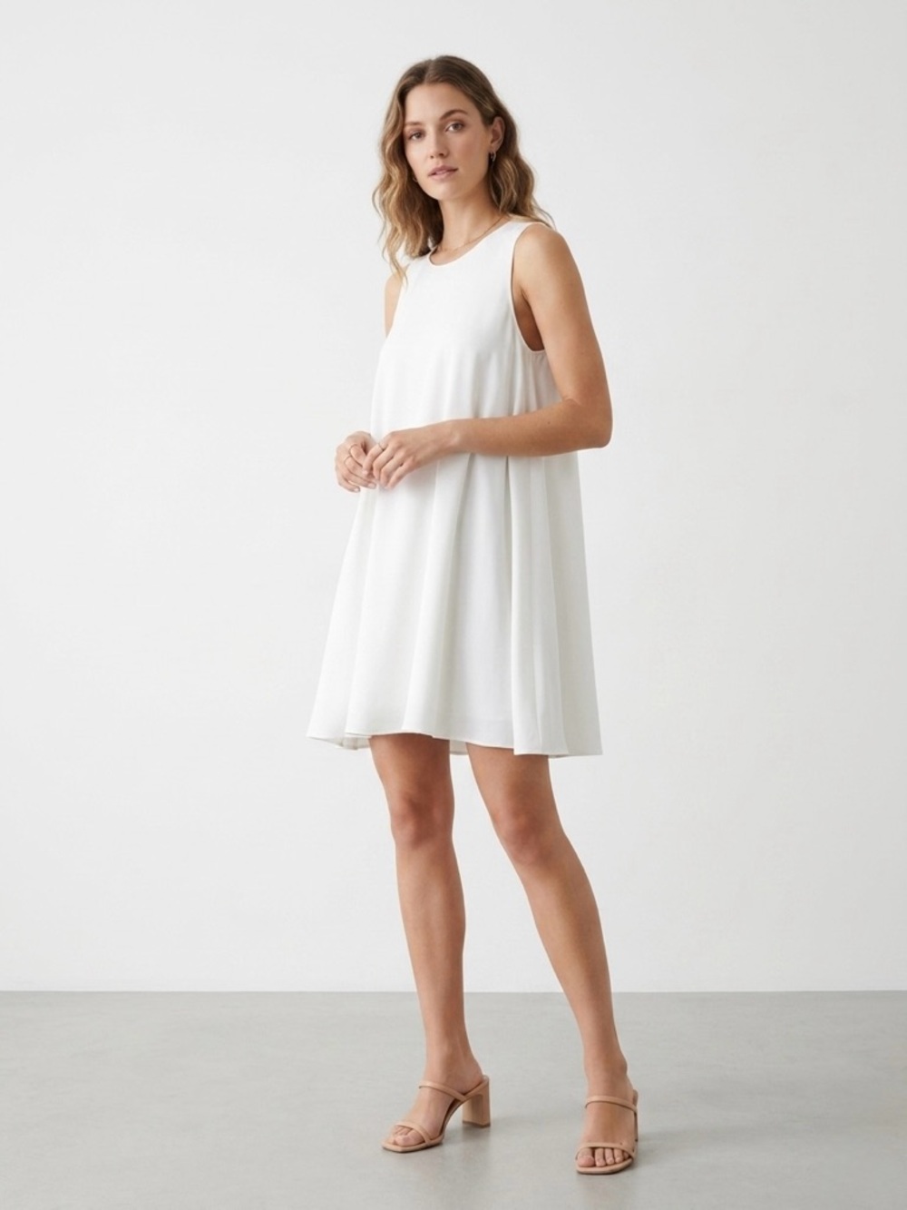 Aritzia Talula White Trapeze Mini Dress Size Medium Minimalist Vacation Summer